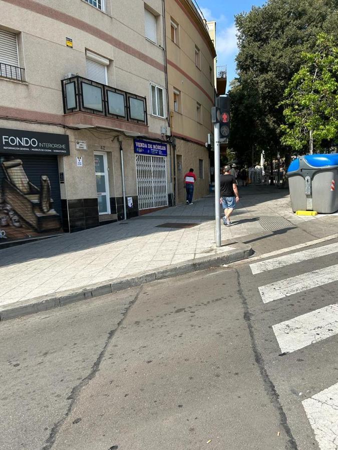 Apto Barcelona C R Apartman Santa Coloma de Gramanet Kültér fotó