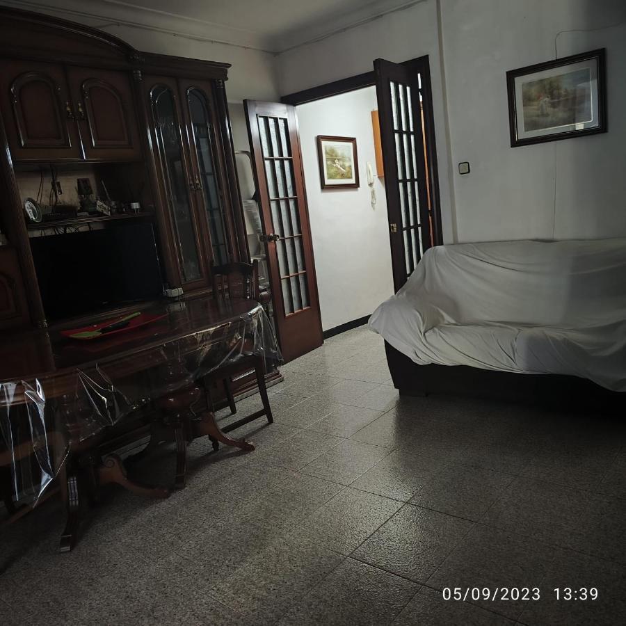 Apto Barcelona C R Apartman Santa Coloma de Gramanet Kültér fotó