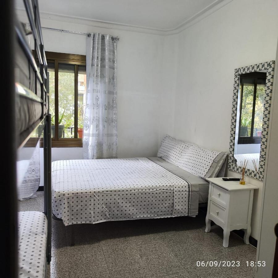 Apto Barcelona C R Apartman Santa Coloma de Gramanet Kültér fotó
